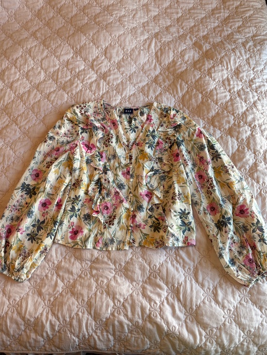 GAP Tops - GAP Cream Floral Ruffle V-Neck Blouse with Pink & Yellow Flowers